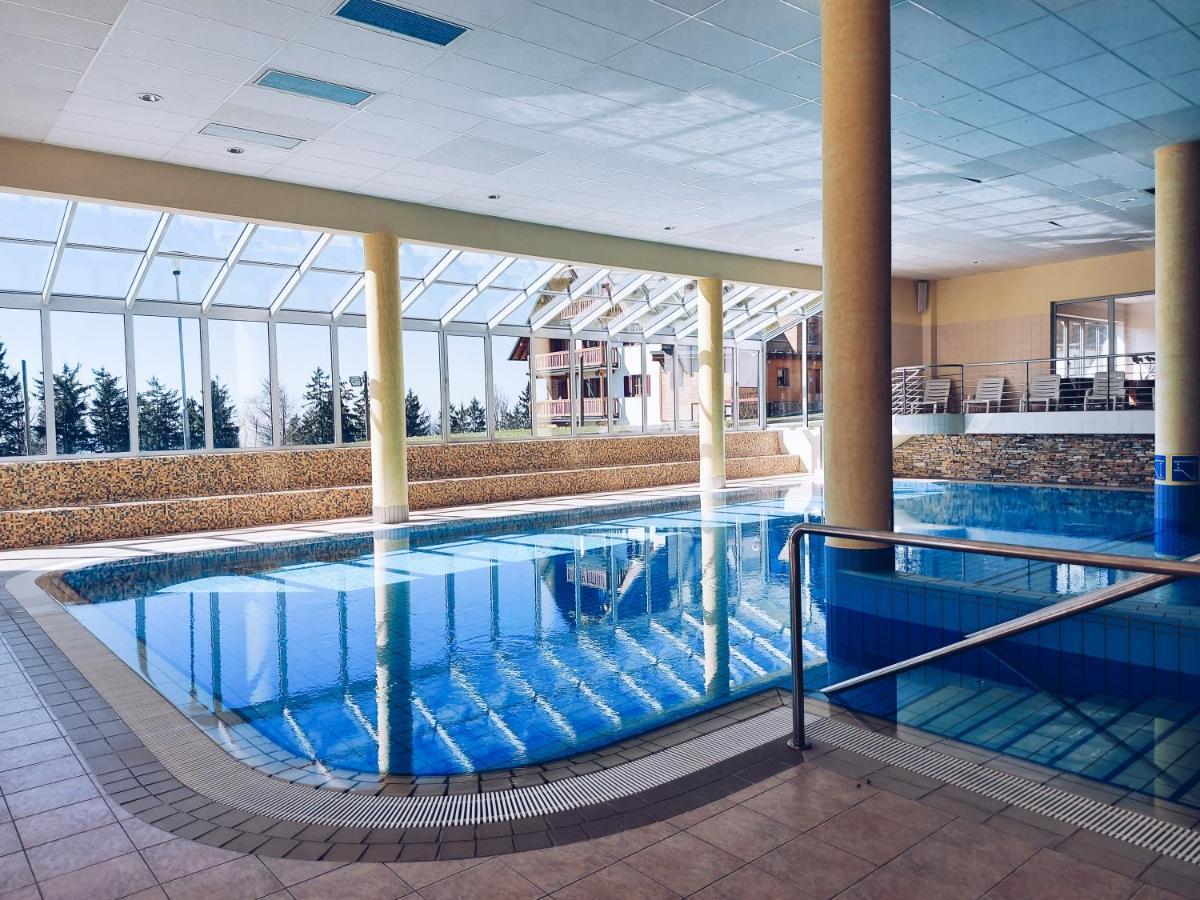 מריבור Pohorje Village Wellbeing Resort - Wellness & Spa Hotel Bolfenk מראה חיצוני תמונה